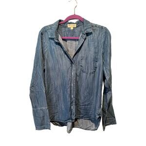 Cloth & Stone Shirt Women's Medium Blue Denim Tencel Pleated Classic Button-Up